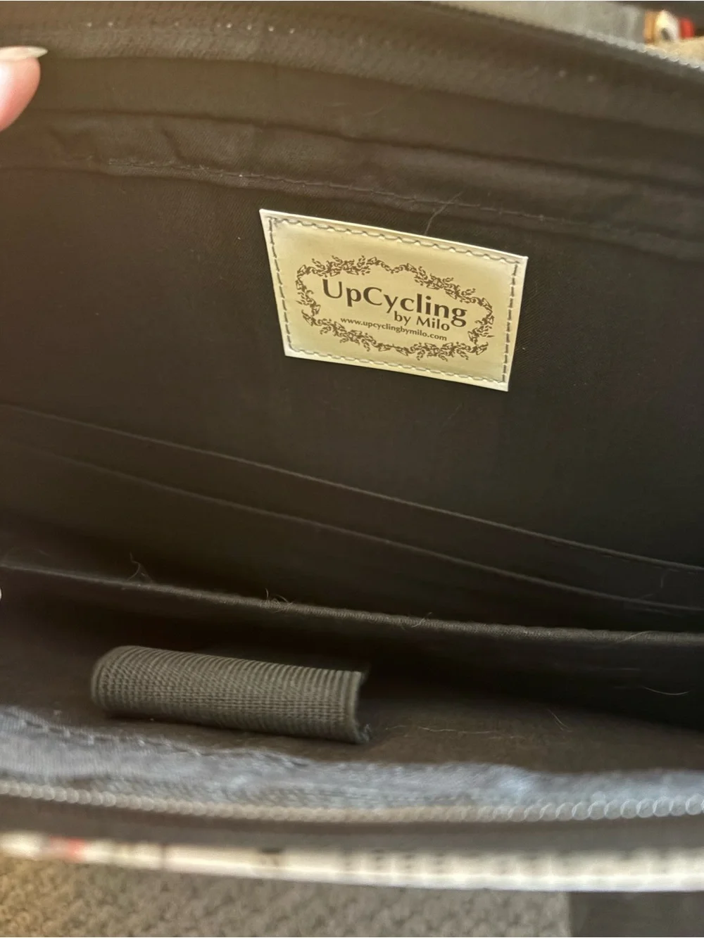 Recycled crossbody laptop case